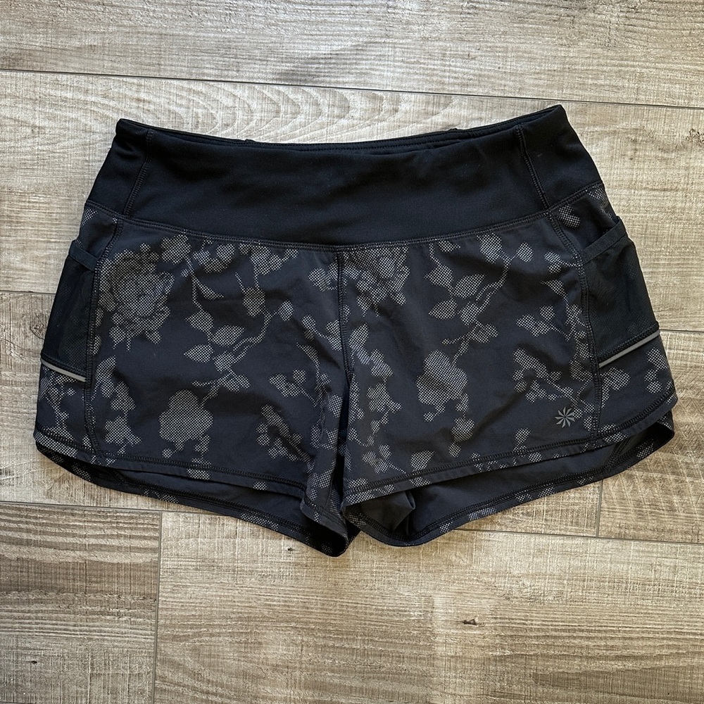 Athleta Women's Black and Gray Floral Shorts, size small